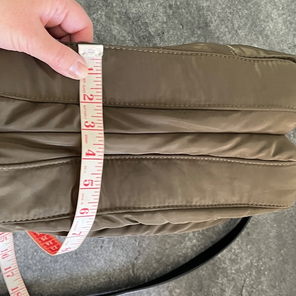 Zara two-way tote bag, with multiple zippers and detachable shoulder strap, EUC. - Picture 12 of 16